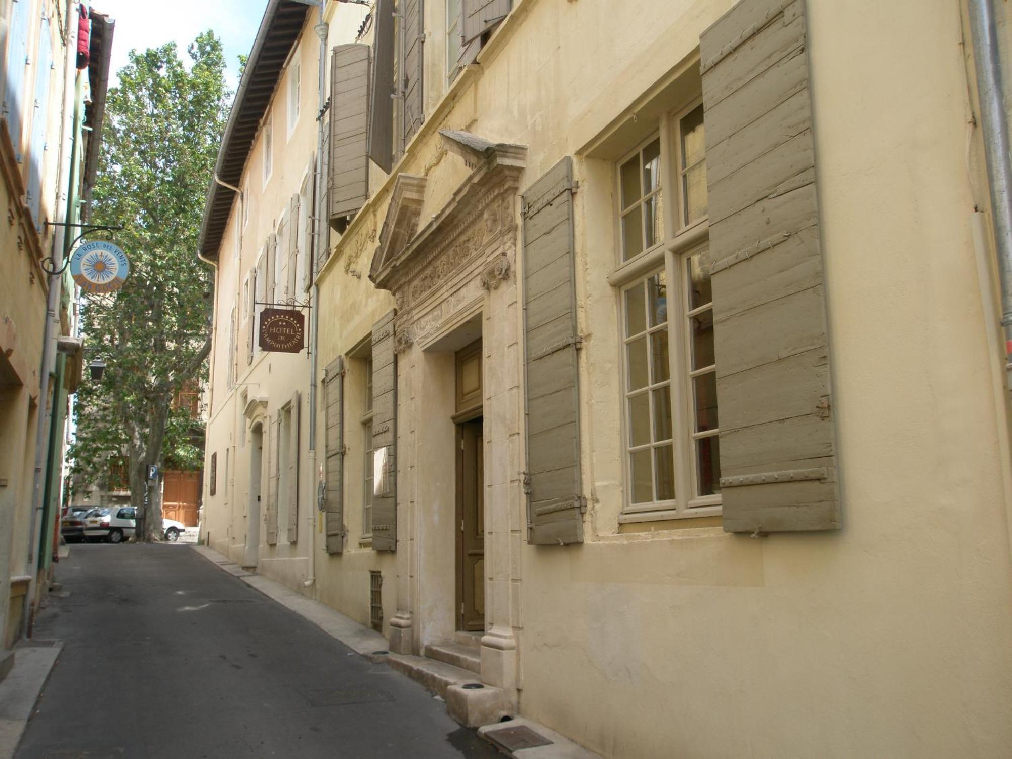 Hotel De L'Amphitheatre Αρλ Εξωτερικό φωτογραφία